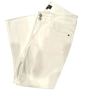 NYDJ White Jeans Straight Leg Modern Fit Sz 8 LiftxTuck Technology Staple